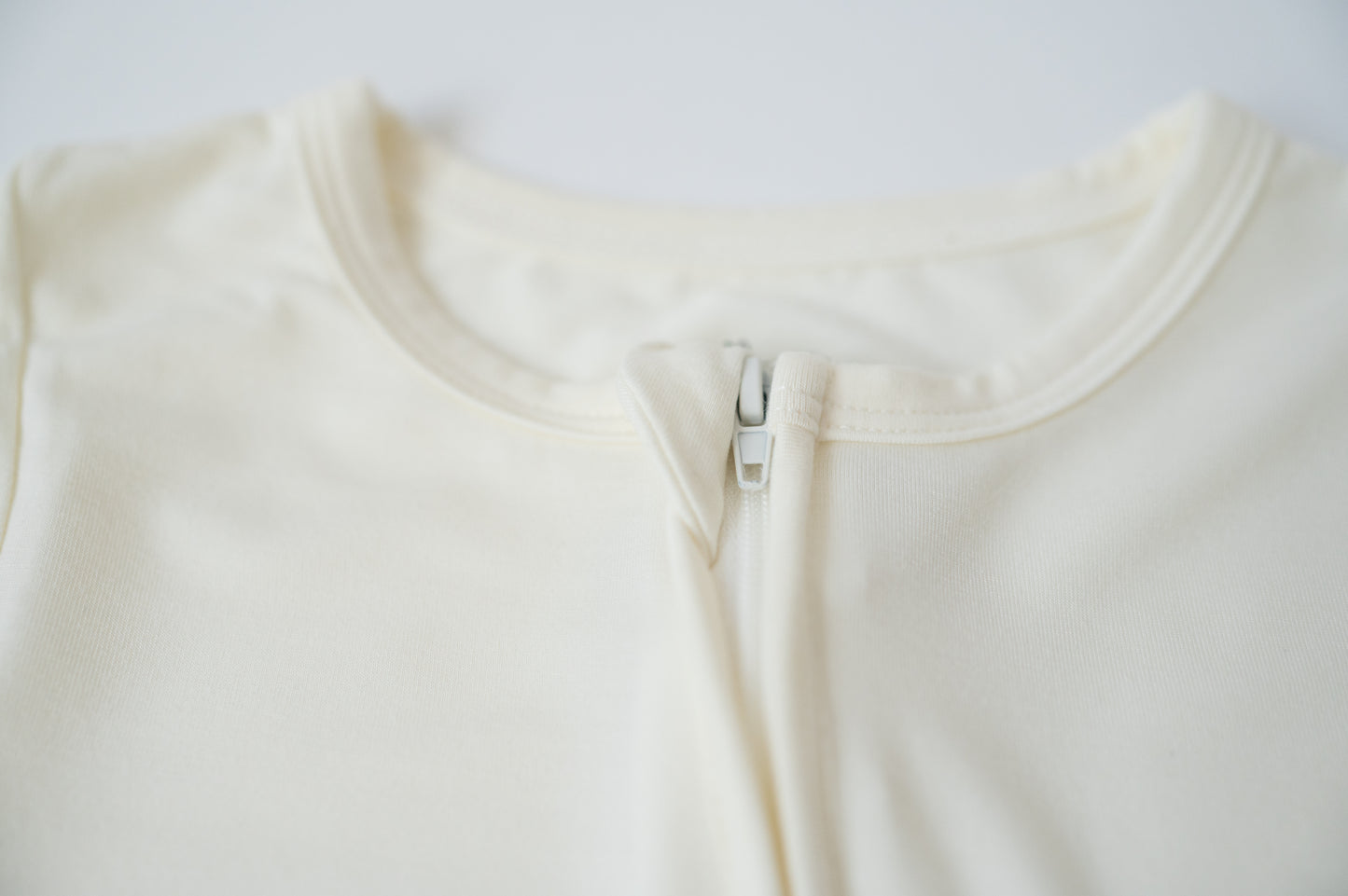 Classic Zip | Cloud Dancer