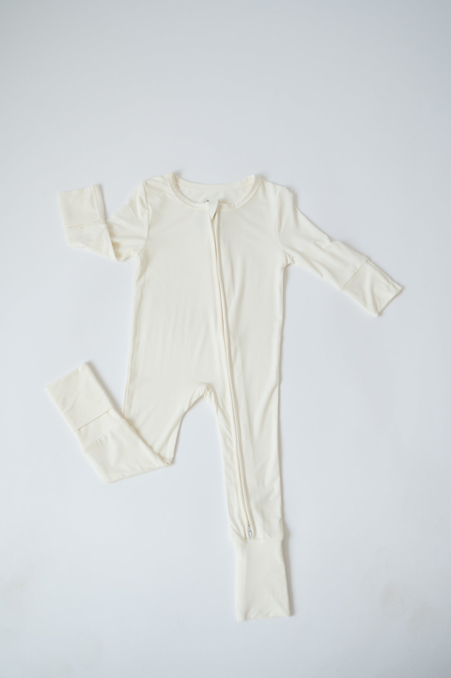 Classic Zip | Cloud Dancer