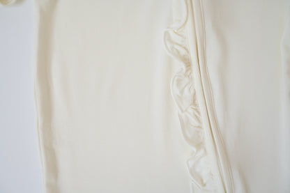 Ruffle Zip | Cloud Dancer